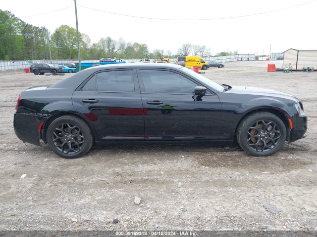 2C3CCARG6KH556486 Chrysler 300 Touring Awd