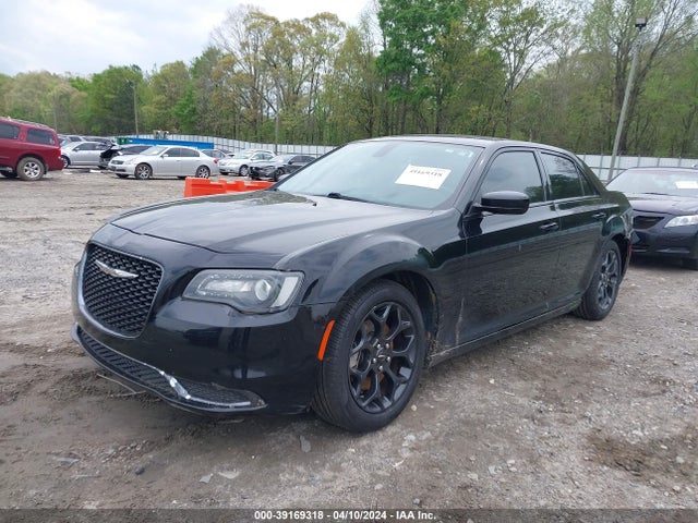 2C3CCARG6KH556486 Chrysler 300 Touring Awd