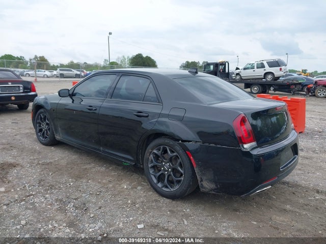 2C3CCARG6KH556486 Chrysler 300 Touring Awd