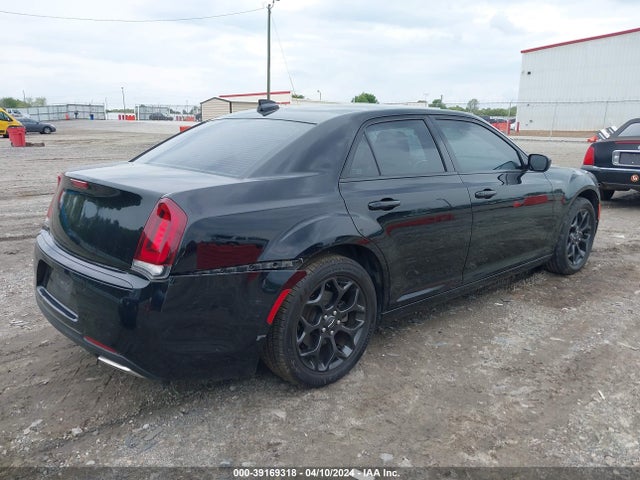 2C3CCARG6KH556486 Chrysler 300 Touring Awd