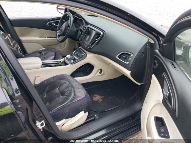 Chrysler 200 Limited 2015 1C3CCCAB7FN655407 Image 5