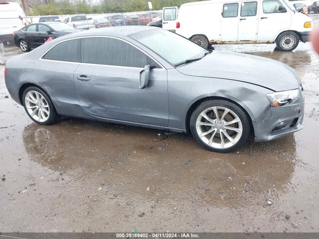 Продажа на аукционе авто 2013 Audi A5 2.0t Premium, vin: WAULFAFR9DA062470, номер лота: 39169402
