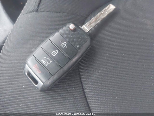 KIA SOUL + 2018 KNDJP3A53J7889462 Image 11
