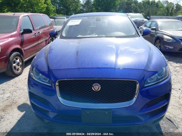 SADCJ2FX7JA350994 Jaguar F-pace 25t Premium