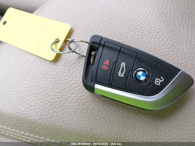 BMW X1 Xdrive28i 2016 WBXHT3C36GP881924 Image 11