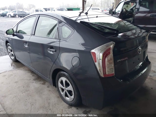 Toyota Prius Two 2014 JTDKN3DUXE0373465 Image 3