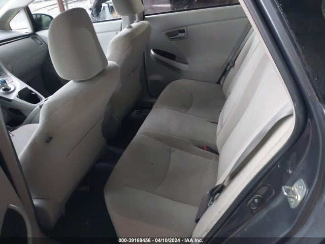 Toyota Prius Two 2014 JTDKN3DUXE0373465 Image 8