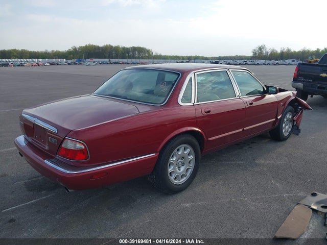 2000 JAGUAR XJ8 SAJDA14C4YLF11704 Photo 3