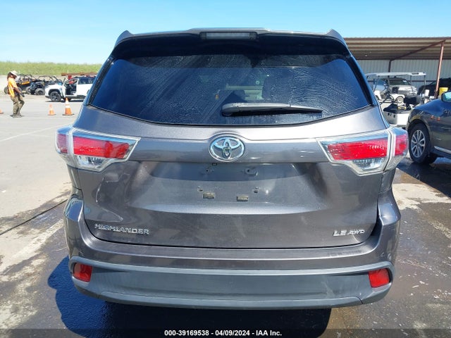 Toyota Highlander Le V6 2015 5TDBKRFH2FS164666 Image 17