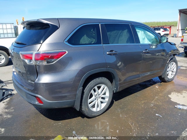 Toyota Highlander Le V6 2015 5TDBKRFH2FS164666 Image 4