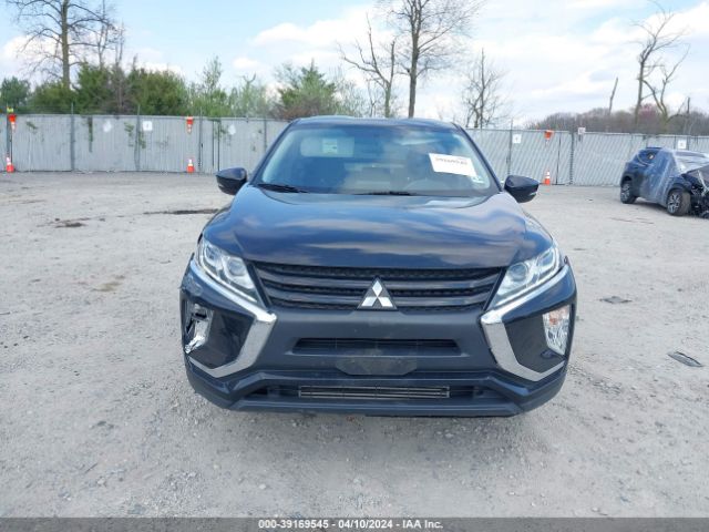 JA4AT4AAXKZ019559 Mitsubishi Eclipse Cross Le