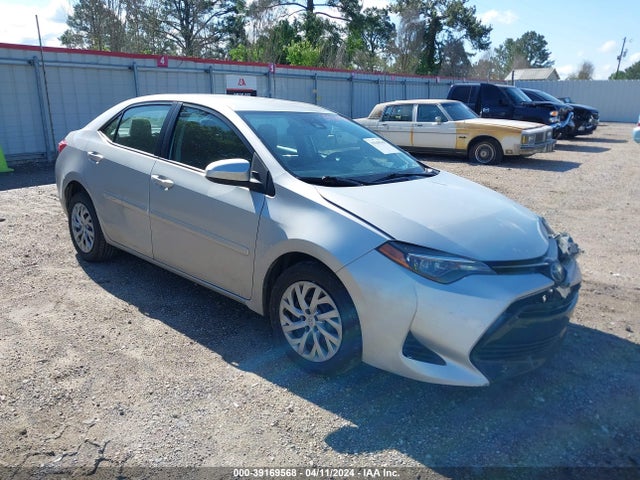 Toyota COROLLA LE 2019 5YFBURHE5KP920829 главное изображение