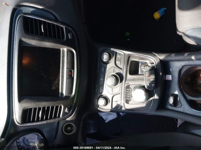 1C3CCCBG4FN663474 Chrysler 200 S