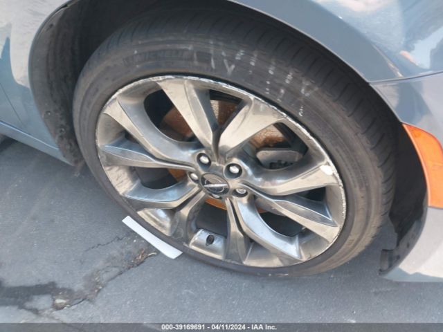 1C3CCCBG4FN663474 Chrysler 200 S