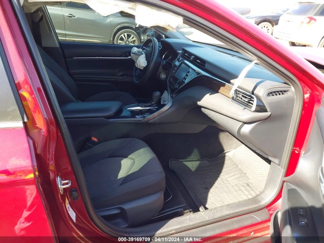 Toyota CAMRY LE 2018 4T1B11HK2JU621067 Image 5