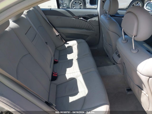 2004 Mercedes-benz E 320 მანქანა იყიდება აუქციონზე, vin: WDBUF65J44A500553, აუქციონის ნომერი: 39169781