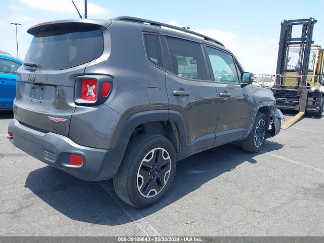 ZACCJBCT7GPD02563 Jeep Renegade Trailhawk