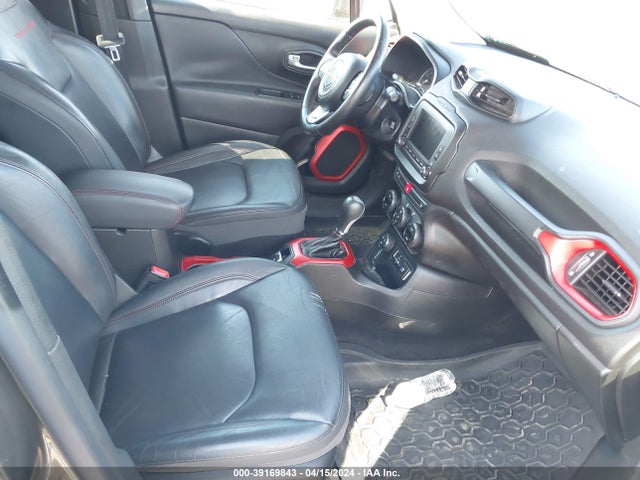 ZACCJBCT7GPD02563 Jeep Renegade Trailhawk