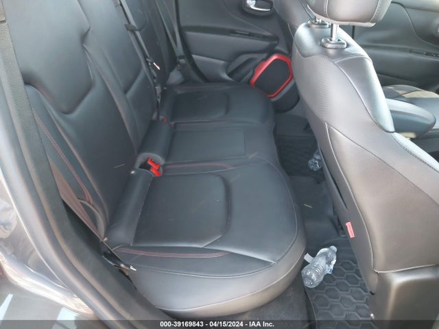 ZACCJBCT7GPD02563 Jeep Renegade Trailhawk