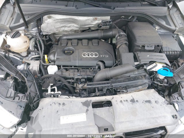 WA1JCCFS6HR006439 Audi Q3 2.0t Premium