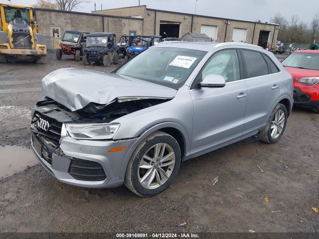 WA1JCCFS6HR006439 Audi Q3 2.0t Premium