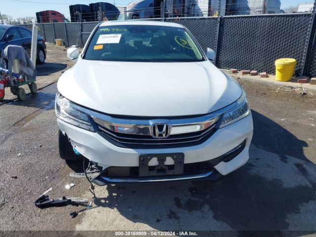 1HGCR3F98HA030607 Honda Accord Touring V6