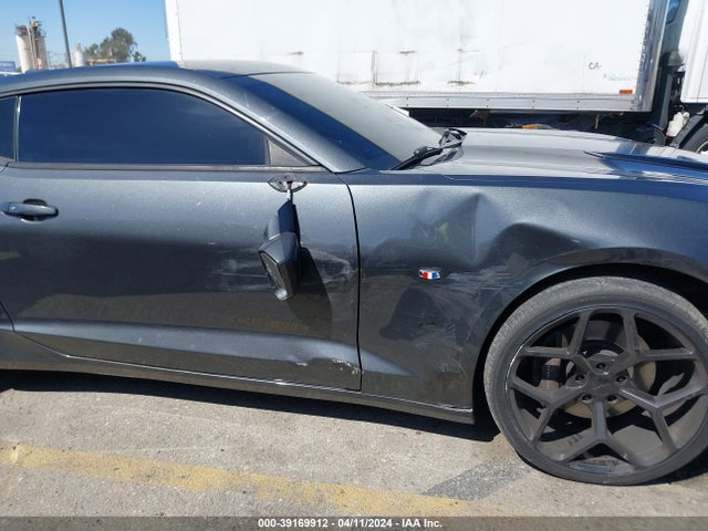 Chevrolet CAMARO 2SS 2017 1G1FH1R77H0152418 Image 6
