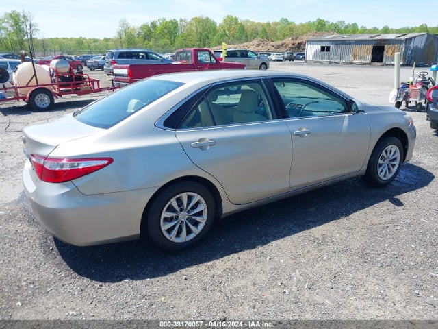 Toyota CAMRY LE 2015 4T4BF1FK8FR472259 Image 4
