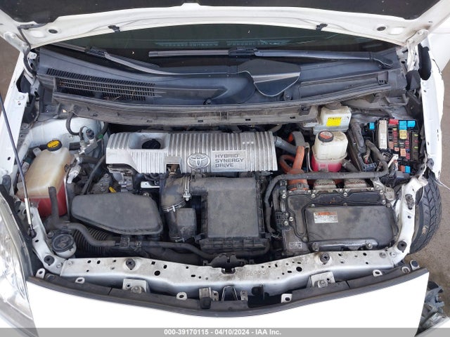 Toyota Prius Three 2014 JTDKN3DU9E0379130 Image 10