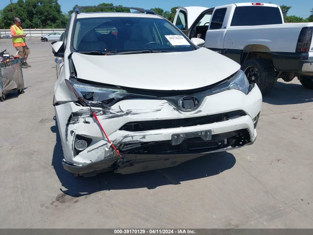 Toyota Rav4 Limited 2018 JTMYFREV7JD127509 Image 6