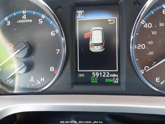Toyota Rav4 Limited 2018 JTMYFREV7JD127509 Image 7