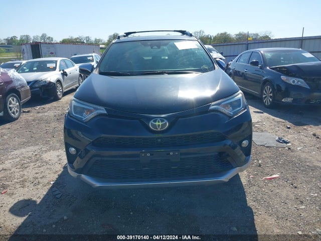 Toyota RAV4 SE 2016 JTMJFREV6GD186044 Image 13