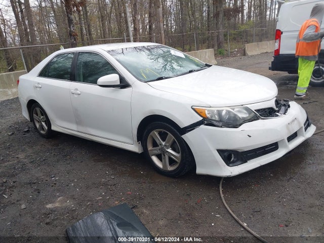 2014 4T1BF1FK8EU805214 main image