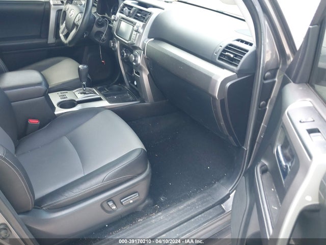 Toyota 4runner Sr5 Premium 2016 JTEZU5JR6G5130170 Image 5