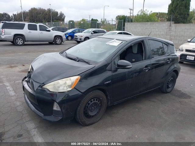 39170221 :رقم المزاد ، JTDKDTB33D1548323 vin ، 2013 Toyota Prius C One مزاد بيع