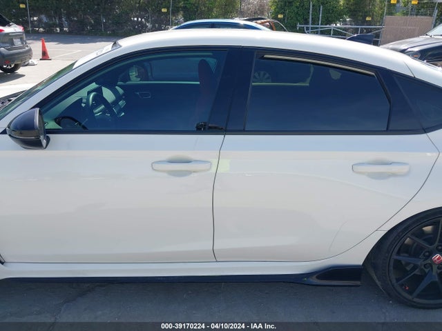 Honda Civic Type R Touring 2023 JHMFL5G40PX003049 Image 14