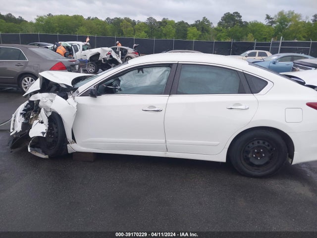 Nissan Altima 2.5 S 2018 1N4AL3APXJC126512 Image 14