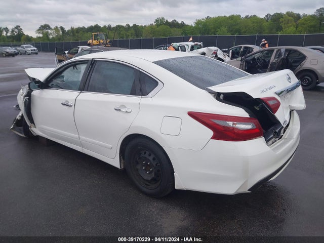 Nissan Altima 2.5 S 2018 1N4AL3APXJC126512 Image 3