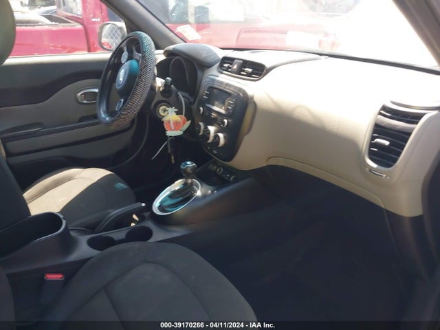 Aukcja sprzedaży 2016 Kia Soul, vin: KNDJN2A20G7325685, numer aukcji: 39170266