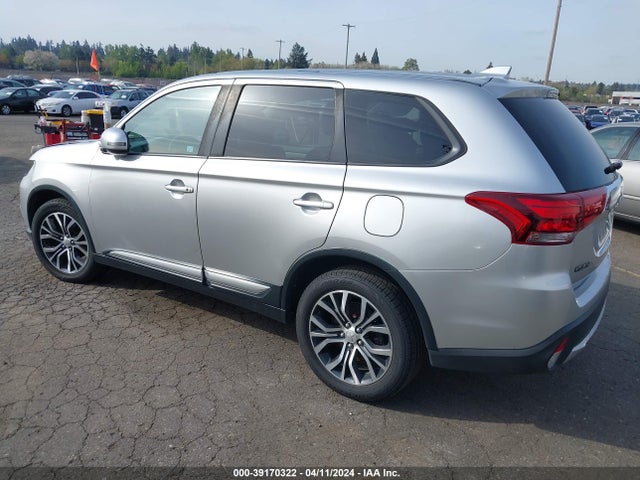 JA4AZ3A35JZ054969 Mitsubishi Outlander Se