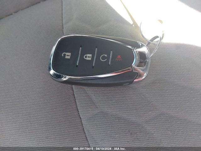 Chevrolet EQUINOX LS 2018 2GNAXREV8J6216784 Image 11