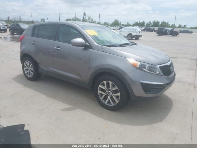 Auction sale of the 2016 Kia Sportage Lx, vin: KNDPBCAC3G7877439, lot number: 39170447