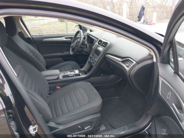 2020 FORD FUSION HYBRID 3FA6P0LU8LR140425 Photo 4