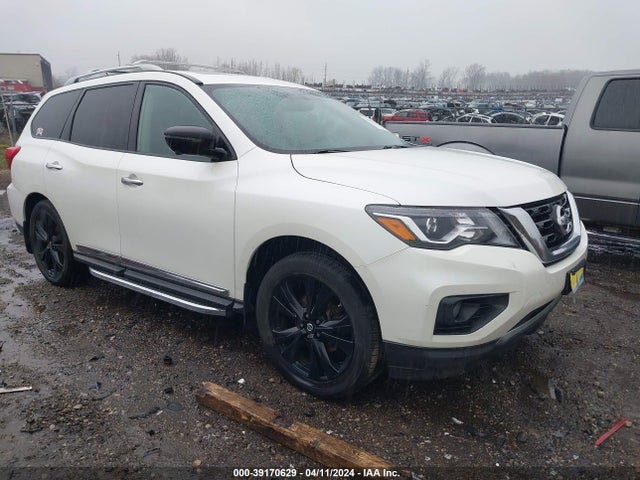 Nissan Pathfinder Platinum 2017 5N1DR2MM6HC658945 Image 1