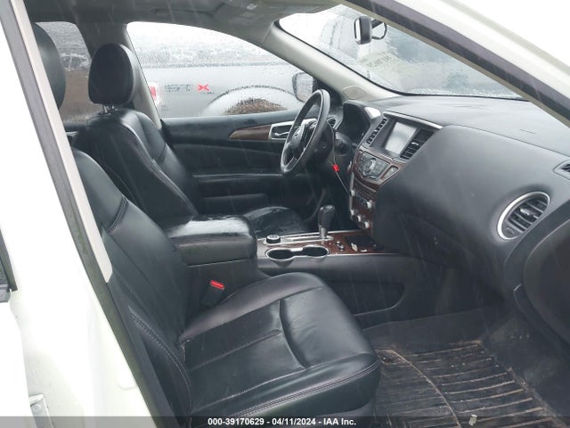 Nissan Pathfinder Platinum 2017 5N1DR2MM6HC658945 Image 5