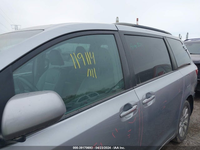 Toyota Sienna Xle 7 Passenger 2015 5TDDK3DC6FS094702 Image 14