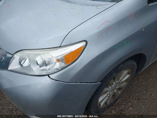 Toyota Sienna Xle 7 Passenger 2015 5TDDK3DC6FS094702 Image 18