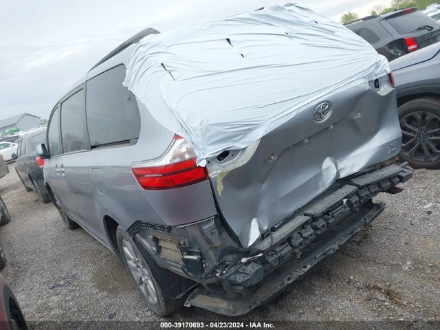 Toyota Sienna Xle 7 Passenger 2015 5TDDK3DC6FS094702 Image 3