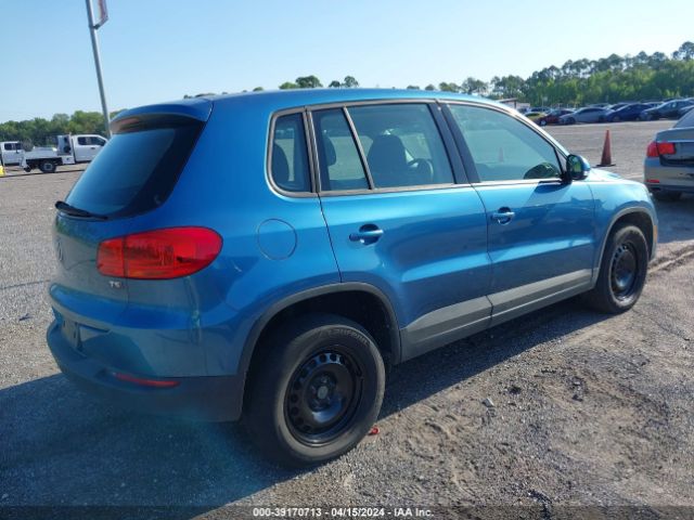 WVGAV7AX0HK049043 Volkswagen Tiguan 2.0t/2.0t S