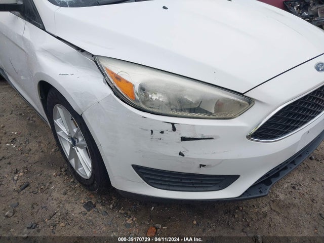Ford FOCUS SE 2015 1FADP3K22FL307888 Image 17